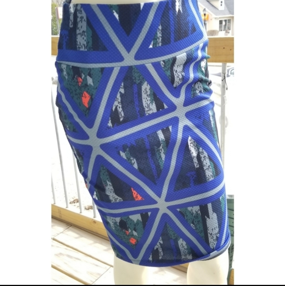 Lularoe Cassie Pencil Skirt, S NWT - Picture 11 of 12